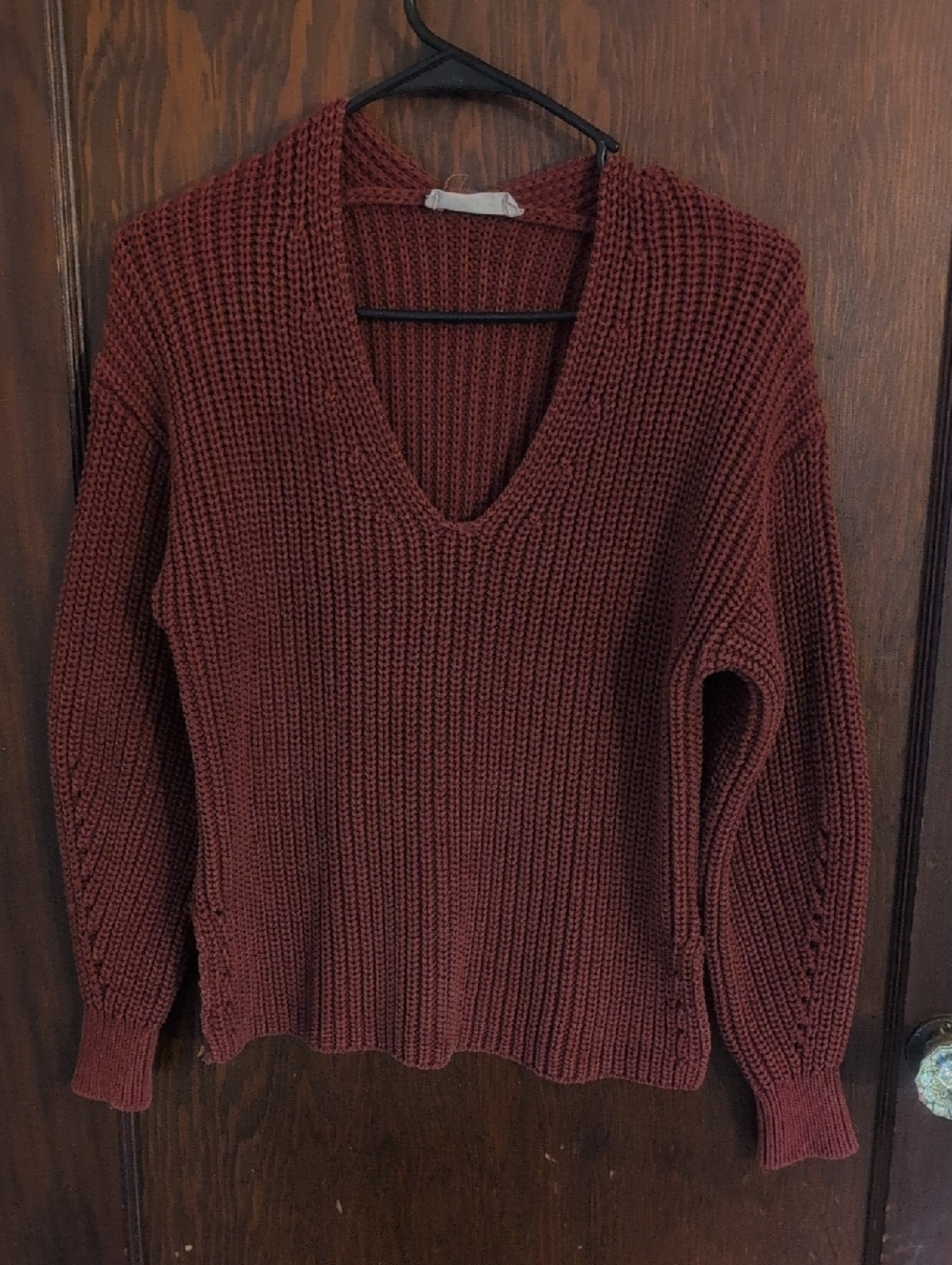 Everlane V-Neck Sweater in Burgundy